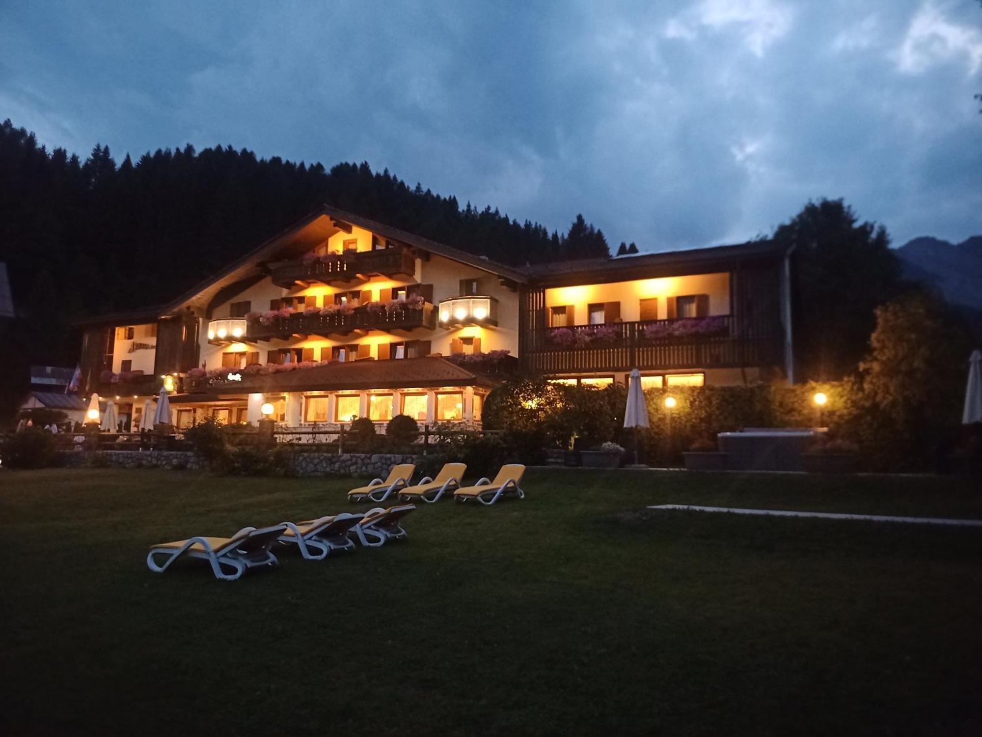 Park Hotel Arnica Фалькаде Екстер'єр фото
