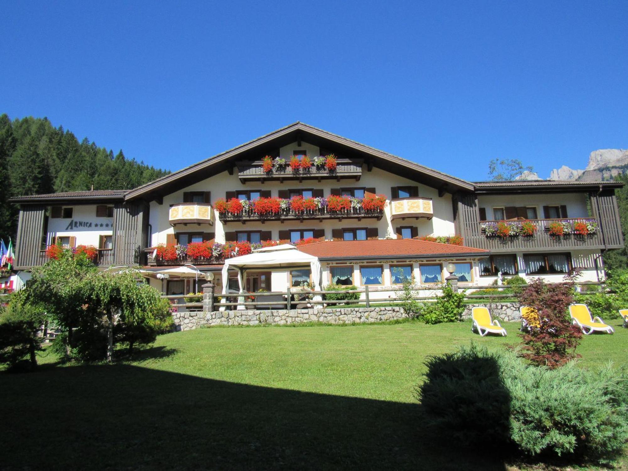 Park Hotel Arnica Фалькаде Екстер'єр фото